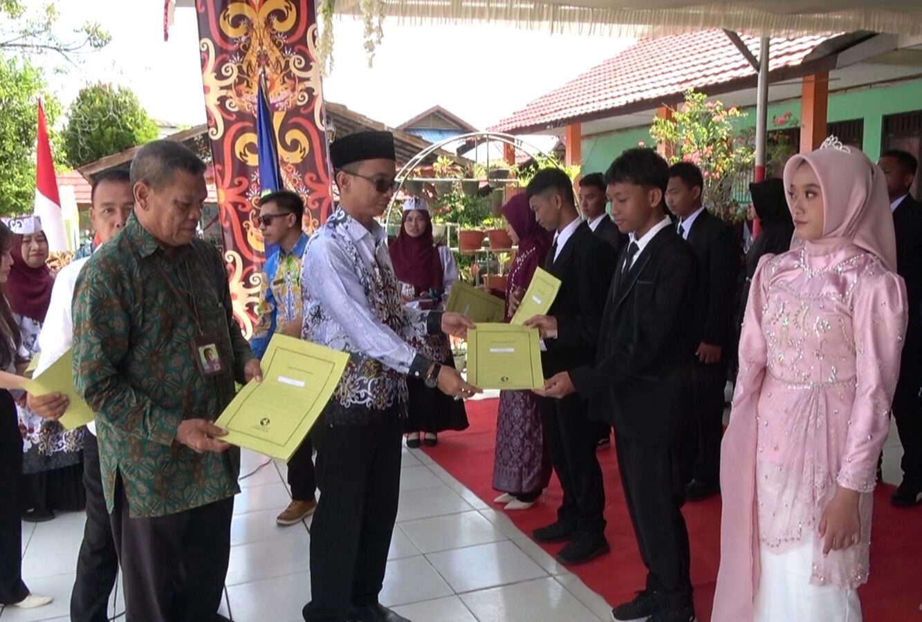 Komitmen SMPN 4 Sampit Jaga Ibadah Anak Didik Selama 3 Tahun