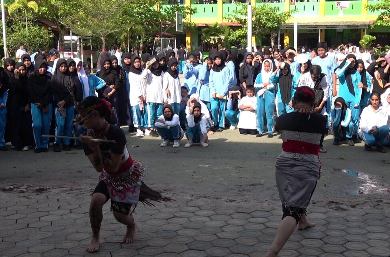 Pelajar SMPN 1 Sampit Dididik Rajin Salat
