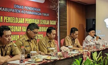 Penyusunan kalender pendidikan.