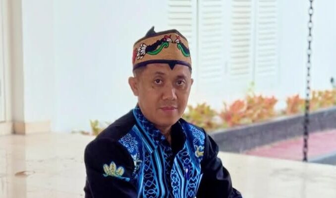 Sigit W