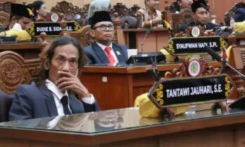 Tantawi Jauhari