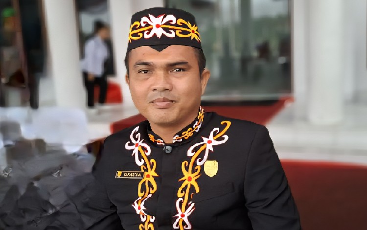 Ketua DPRD Gunung Mas Ajak Masyarakat Menanam Sayur