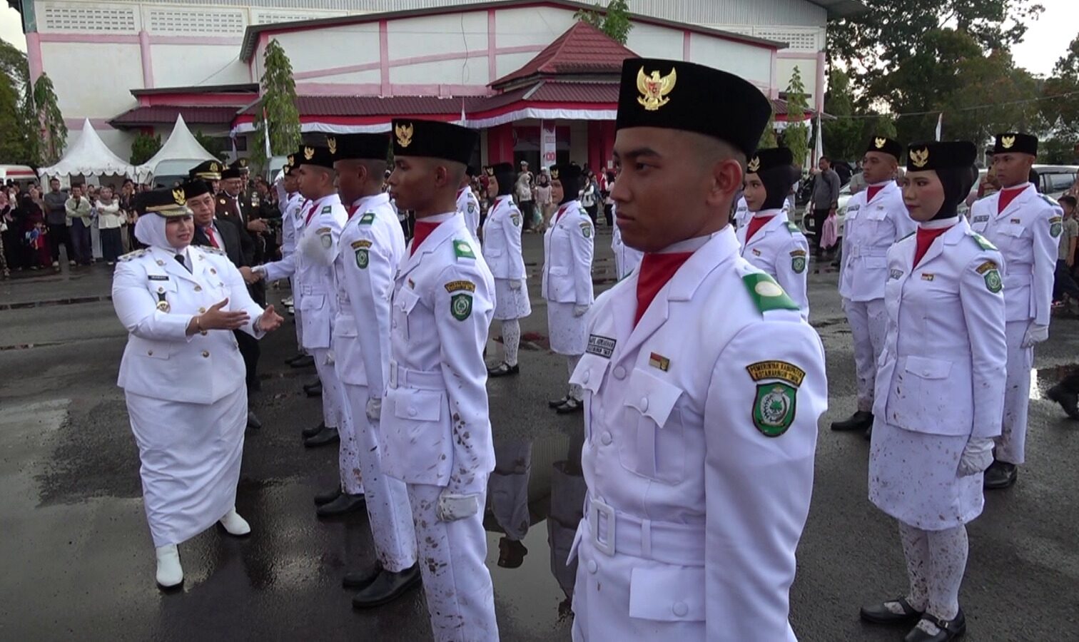 Akhir Manis Pelajar Kotim Jadi Paskibra HUT Kemerdekaan RI