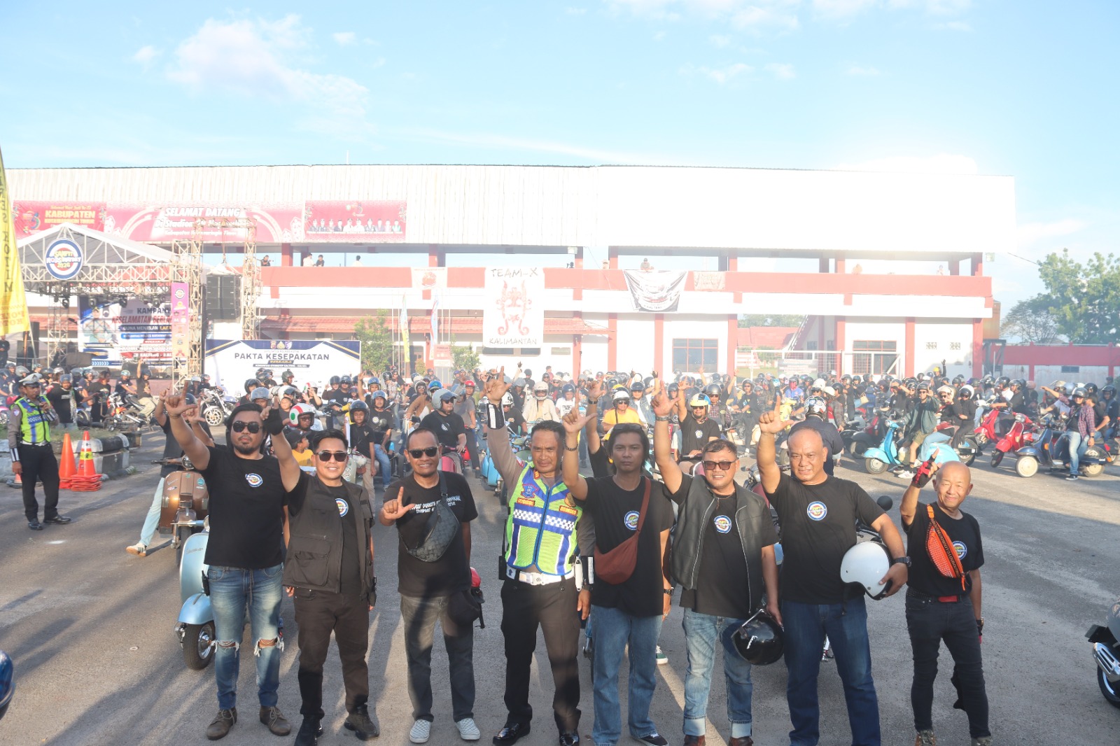 Polres Kotim Gelar Kampanye Akbar Keselamatan Berlalu Lintas bersama Komunitas Motor Sampit