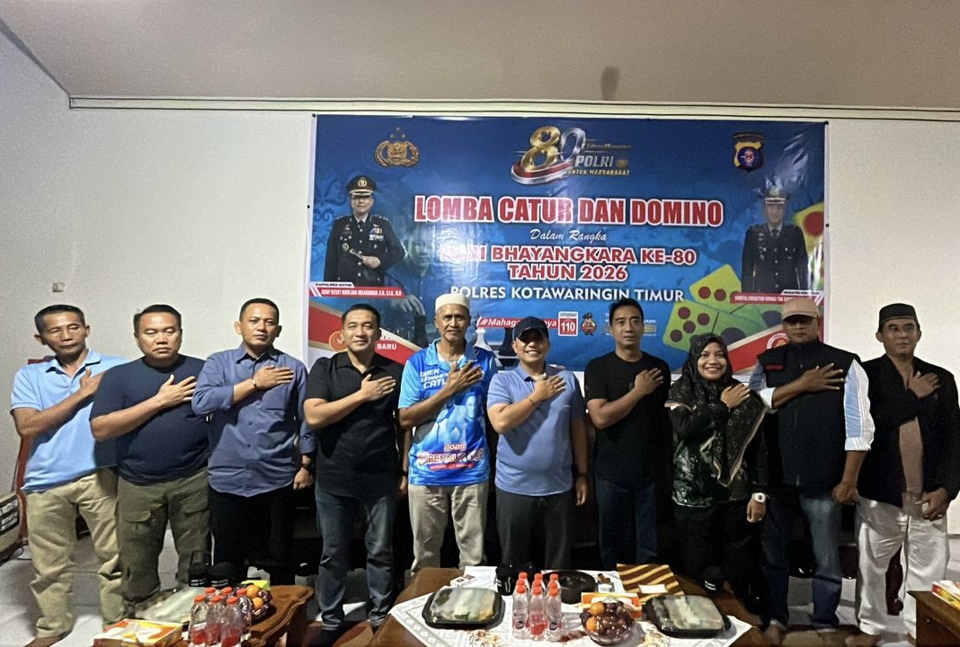 Kemeriahan HUT Bhayangkara di Sampit, Catur dan Domino Satukan Warga